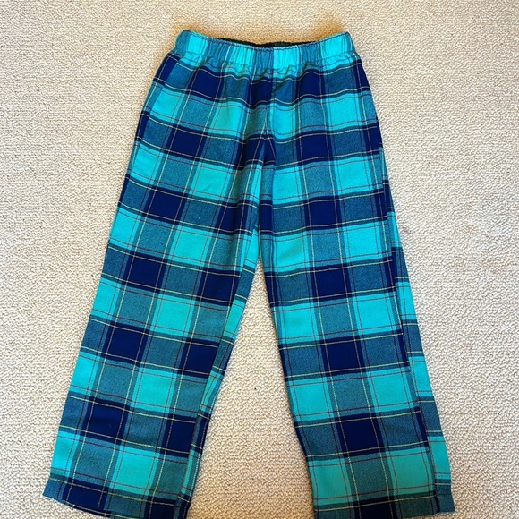 Lands End plaid flannel pajamas. Youth size 6. - Picture 4 of 6